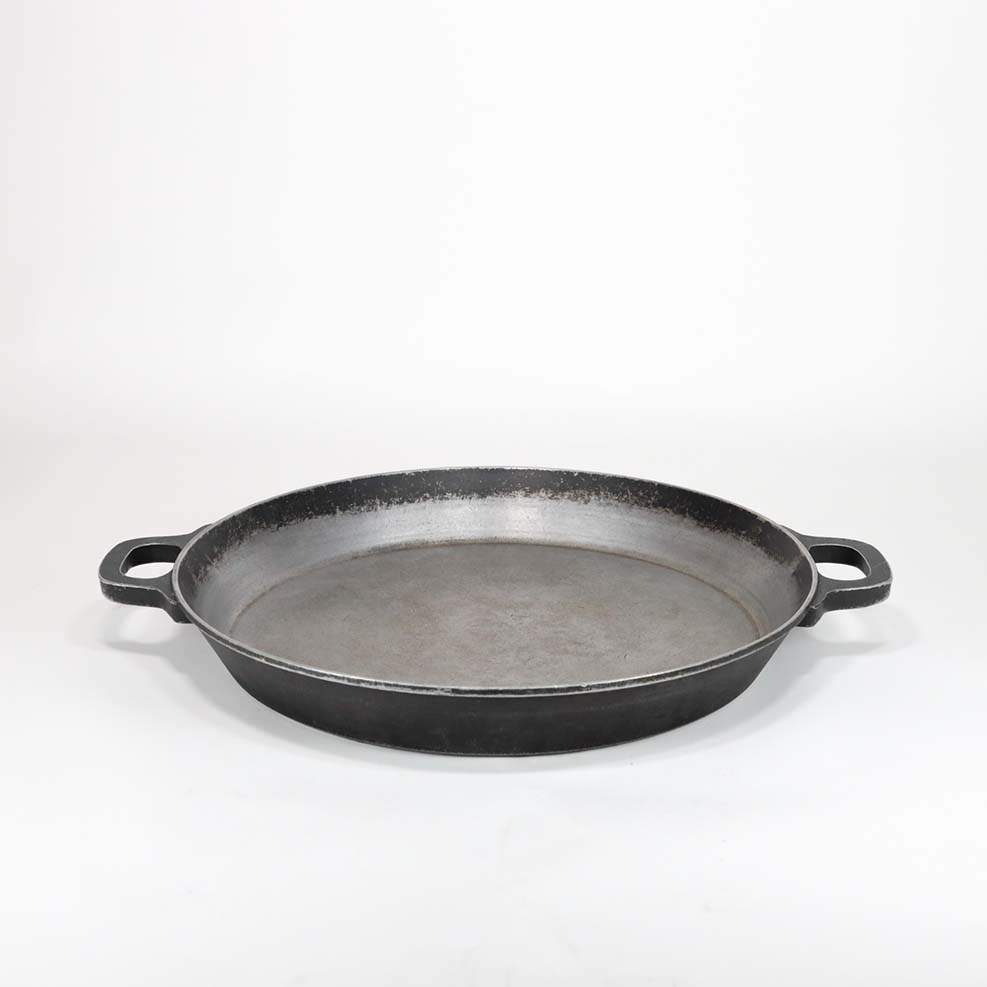 Plat à paëlla en fonte